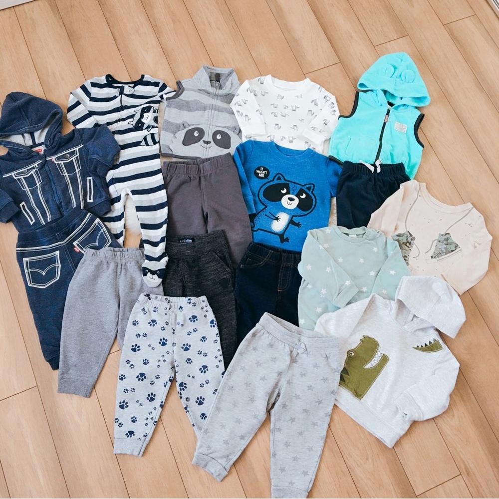 Boy bundle of clothes - size 12 months